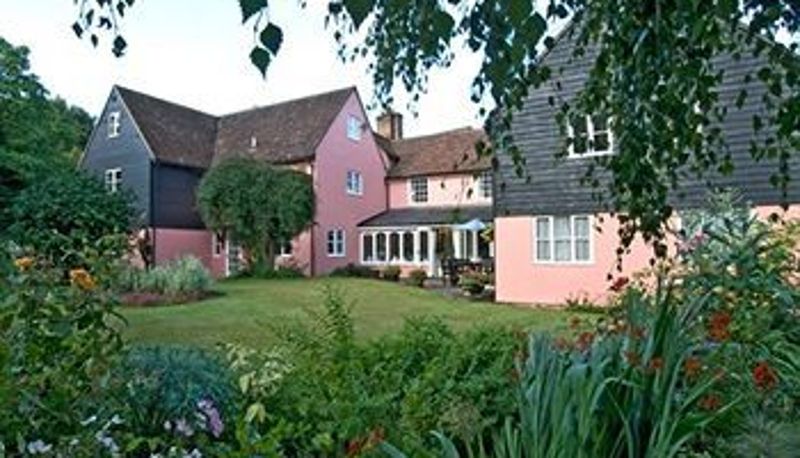 Ogród - The Cottage Guest House