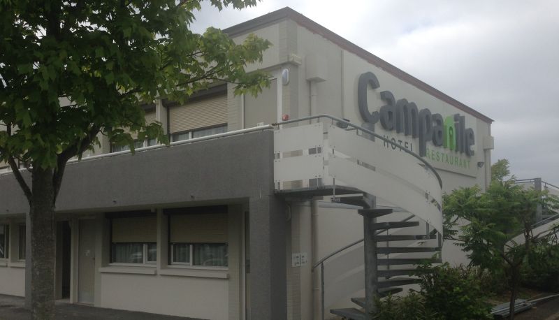Area esterna dell'hotel - Campanile Nantes Est