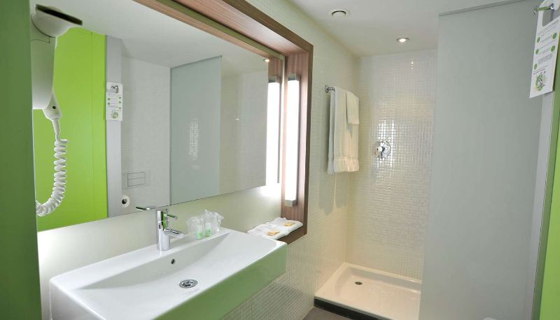 Habitación - Travelodge Málaga Airport