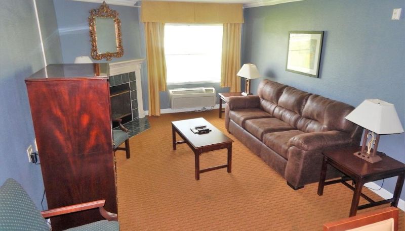 Info - Richmond Suites