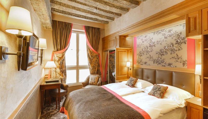 Habitación - La Perle Hotel