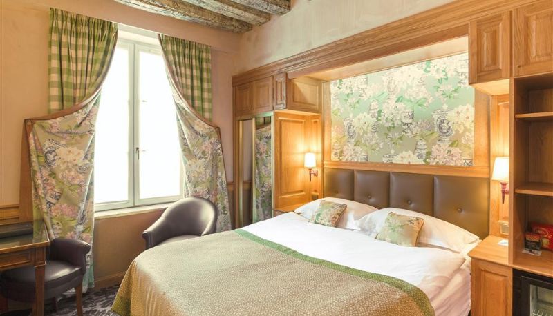Habitación - La Perle Hotel