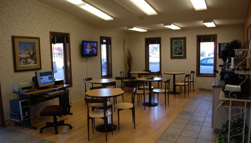 Hall - Kelly Inn Pierre