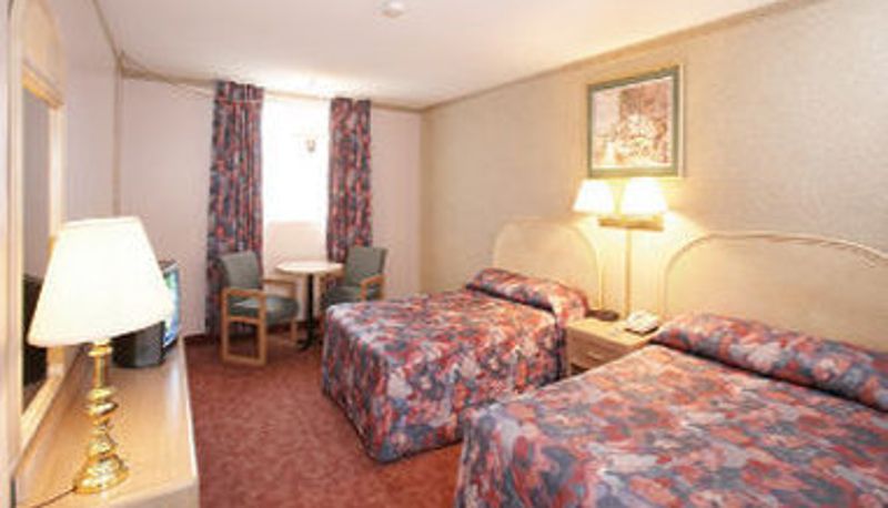 Habitación - Canadian Inn