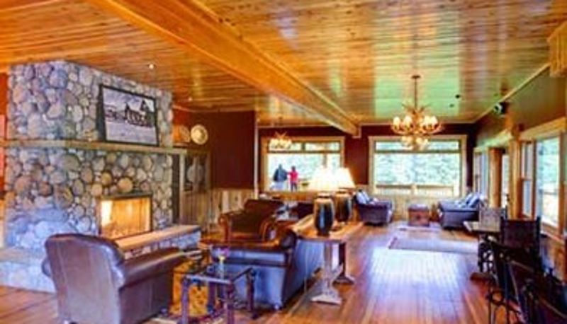 Sala - Rainbow Ranch Lodge