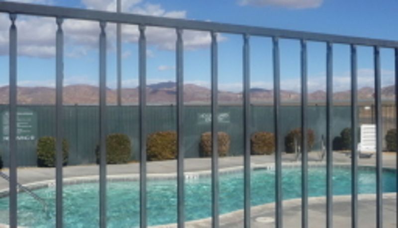 Pool - Travelodge by Wyndham Yermo