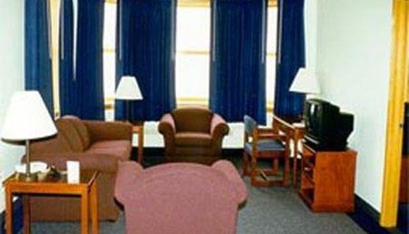 Informacje - Aurora Inn And Executive Suites