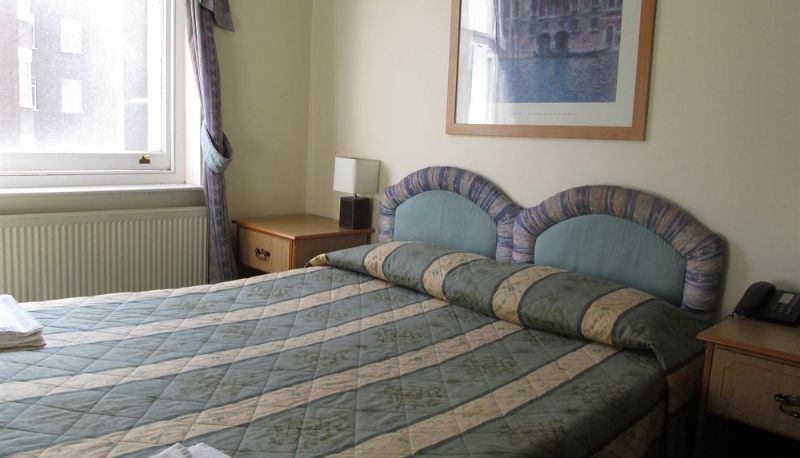Habitación estándar - Brompton Hotel