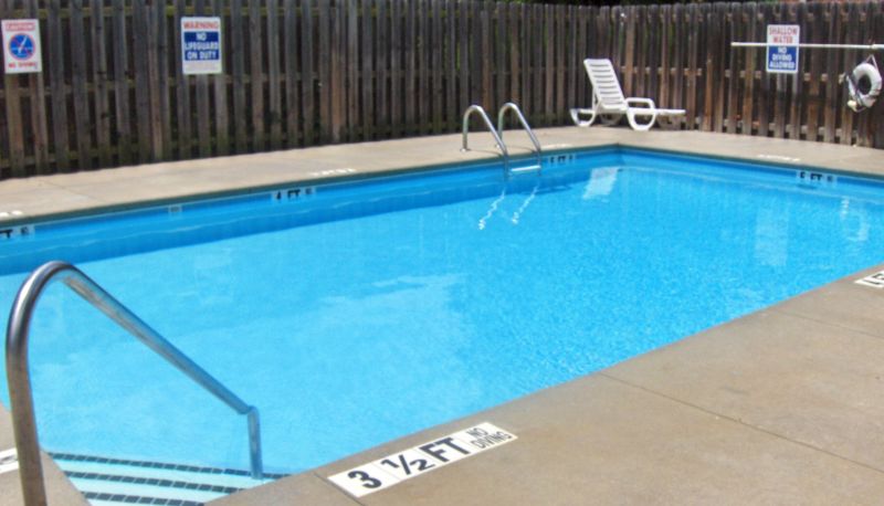 Pool - Extended Stay America Peachtre