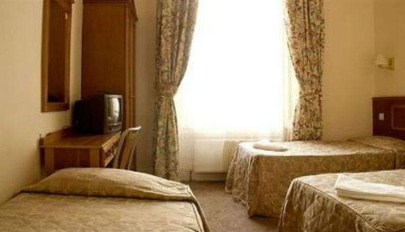 Habitación - Pembridge Palace Hotel