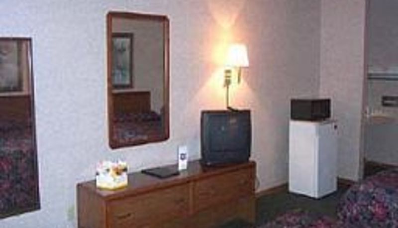 Camera - Knights Inn Altamont