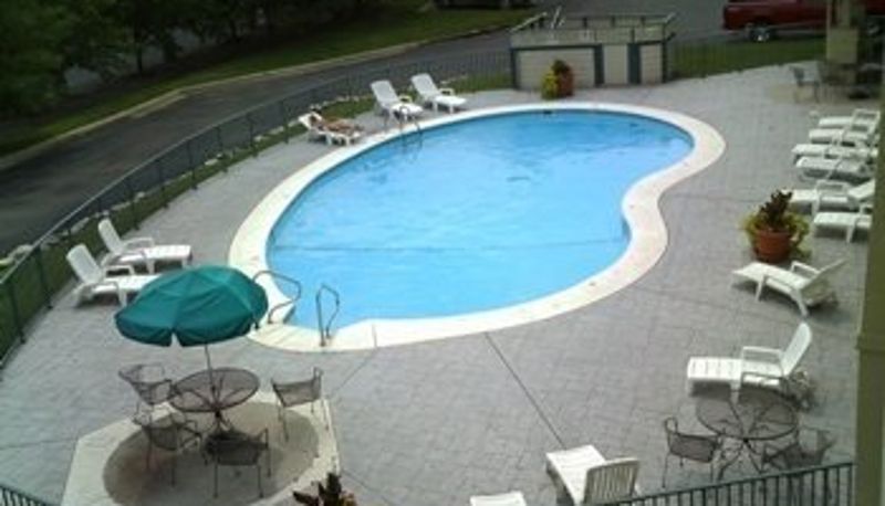 Pool - Dockers Inn
