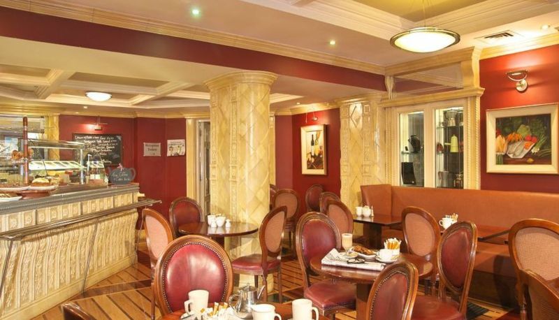 Salle de petit-déjeuner - Castle Hotel Macroom