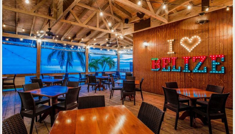 Restaurante - SunBreeze Hotel