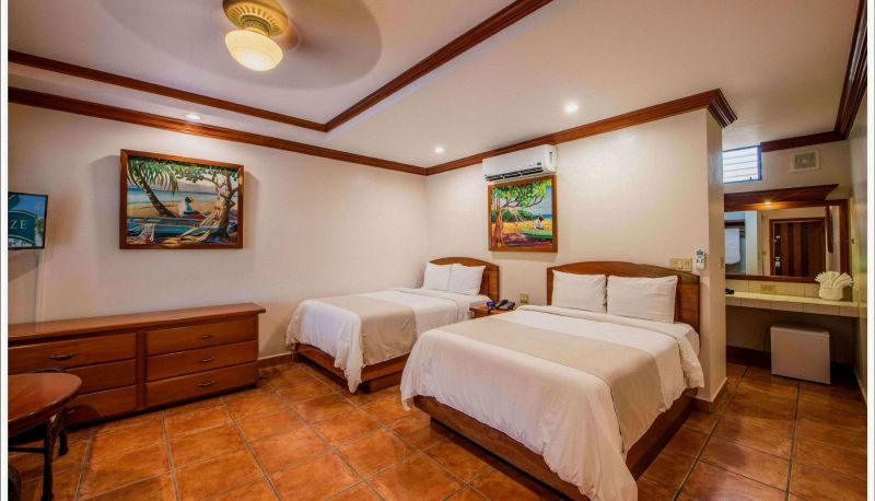 Habitación - SunBreeze Hotel