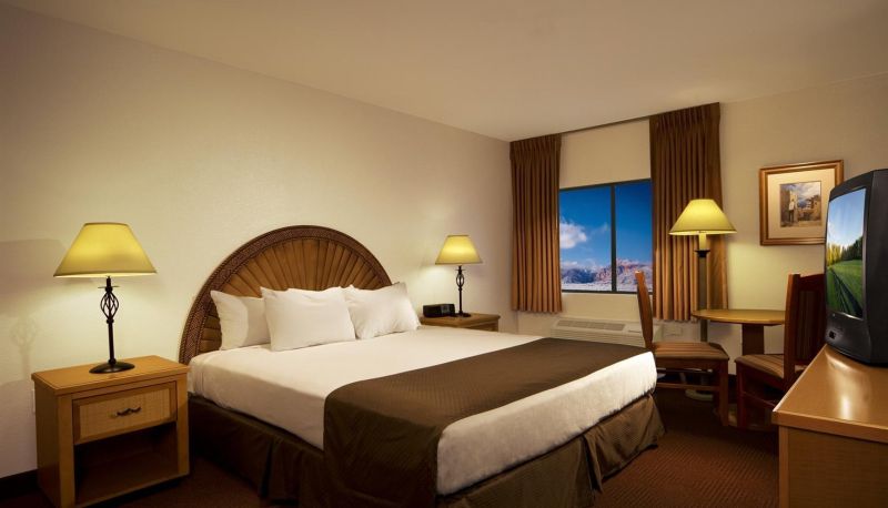 Room - Fiesta Henderson Hotel and Casino