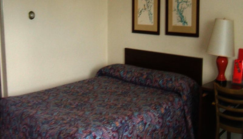 Habitación - Red Carpet Inn Osksloosa