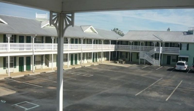 Außenansicht - Key West Inn Chatsworth