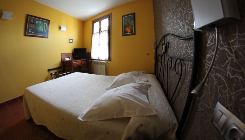 Habitación estándar (doble) - Hotel Rural Cuartamenteru