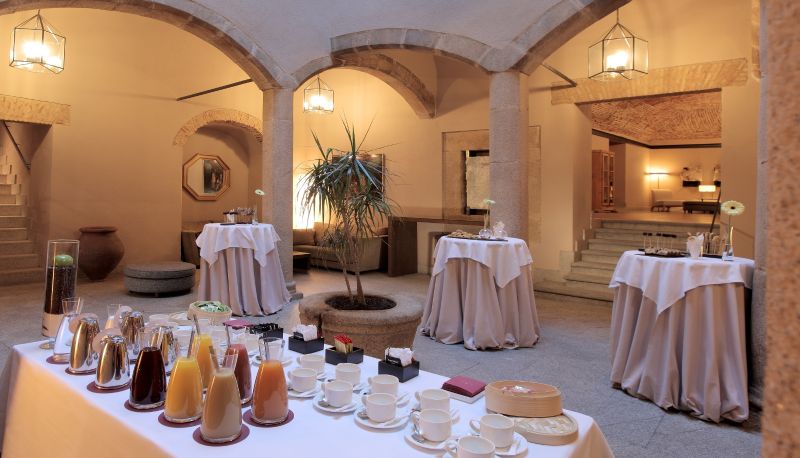 Breakfast room within the restaurant - NH Collection Palacio Oquendo