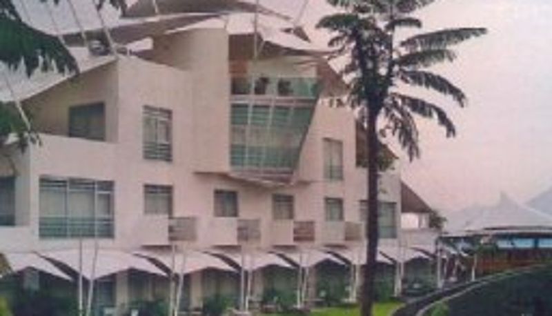 Vista esterna - Montroi Hotel and Fitness