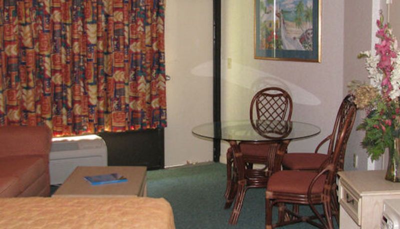 Info - Caravelle By Palmetto Vacation Rentals