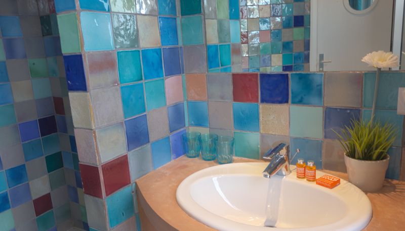 Bathroom - Hôtel la Rotonde