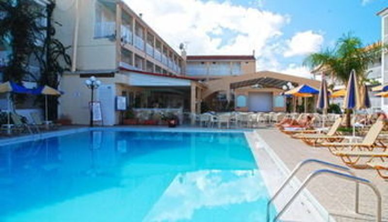 Pool - Admiral Tsilivi Hotel - All Inclusive