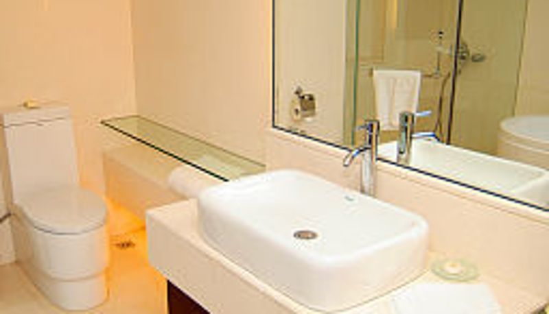 Bathroom - Paco Business Hotel Guangzhou Baiyun Road Branch