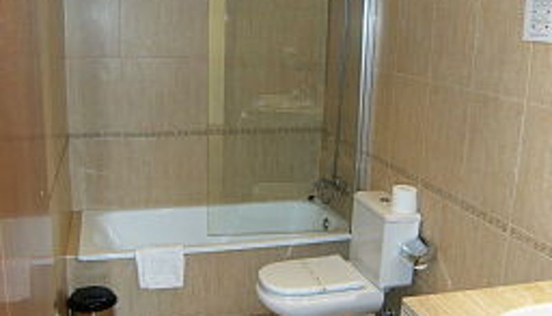 Cuarto de baño - Longoria Avenida