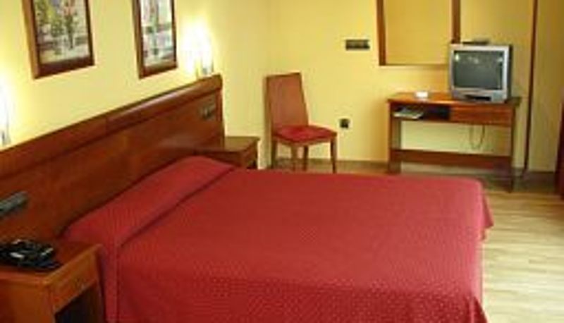 Habitación - Longoria Avenida