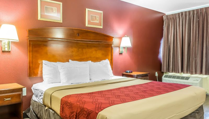 Room - Motel 6 Lester PA - Philadelphia Airport