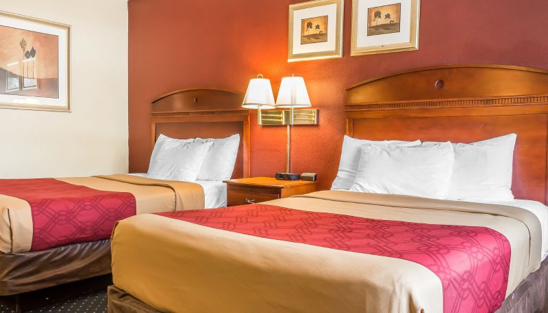 Room - Motel 6 Lester PA - Philadelphia Airport