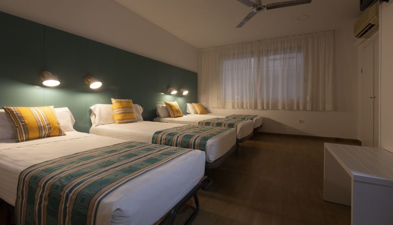 Camera per famiglia - Yomo Hostal BCN Port