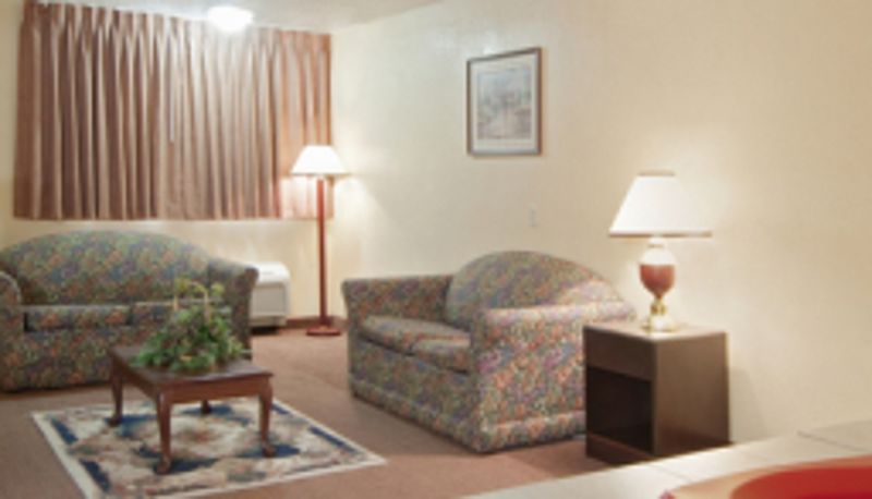 Suite - Americas Best Value Inn