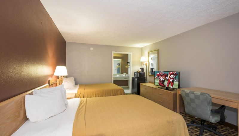 Zimmer - OYO Hotel Phenix City Central