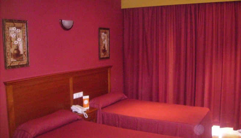 Room - Hotel Rambla Emerita
