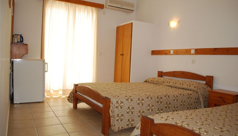 Kamer - Nikiana Beach
