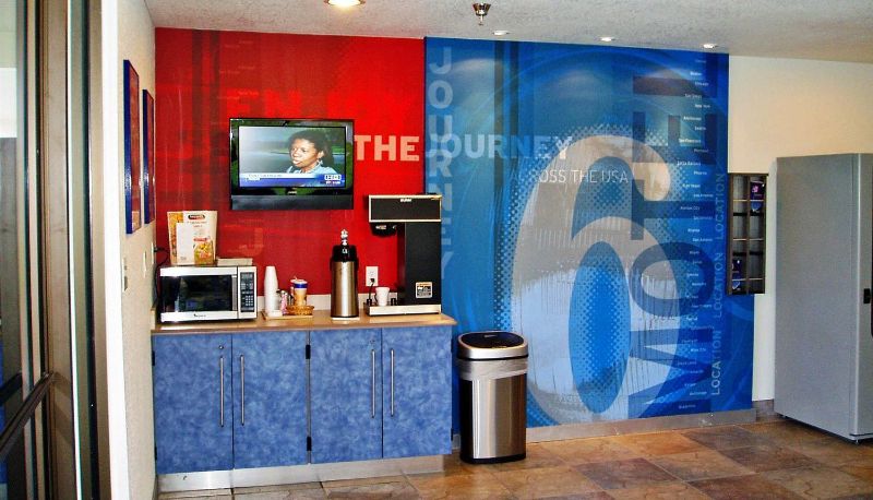 Hall - Americas Best Value Inn & Suites Humble