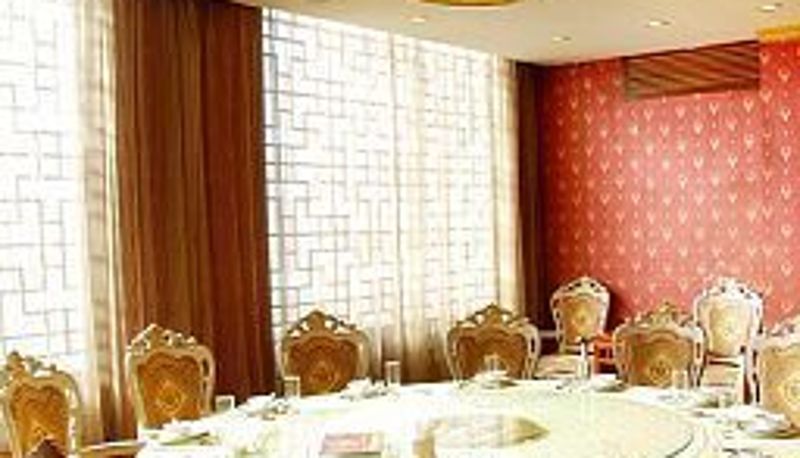 Restaurant - Celeb International