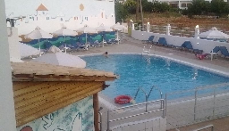 Zwembad - Irilena Apartments