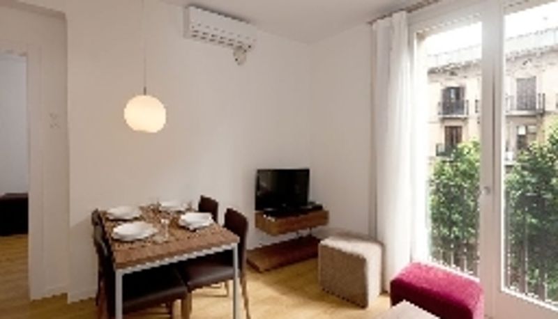 Zimmer mit Balkon - Weflating Eixample
