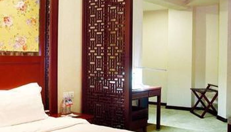 Room - Super 8 Hotel