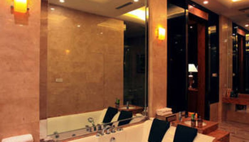 Camera - NISHI HAITAI HOTEL LUXURY