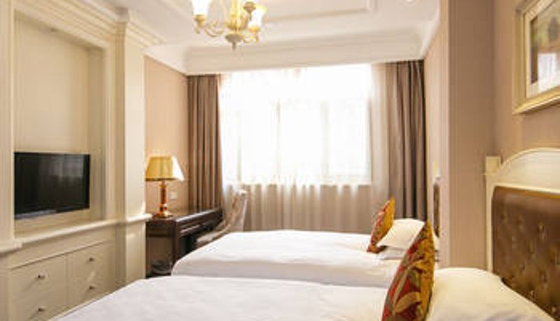Room - Silver Star Hotel