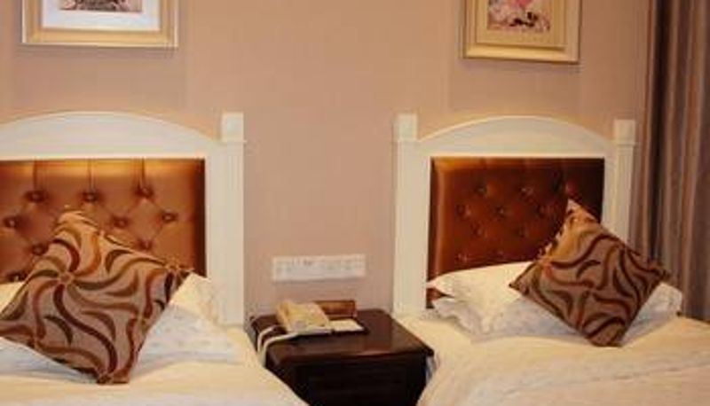 Room - Silver Star Hotel