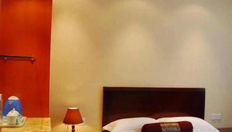 Camera - New Oriental Business Hotel