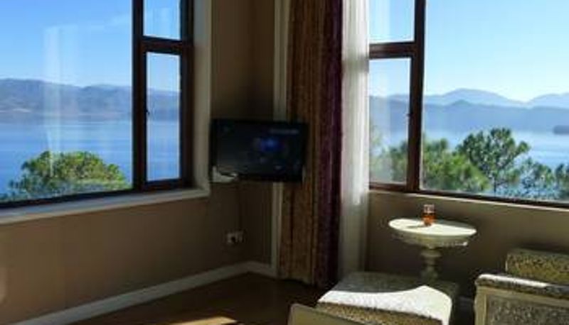 Zimmer - Yunnan Silver Lake Island Hotel At Lugu Lake