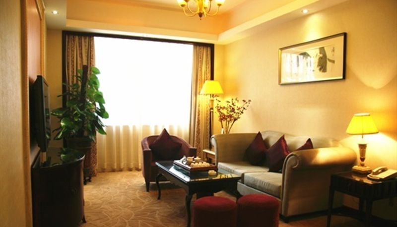 Suite Junior - Overseas Chinese Hotel (Pengfeng Middle School Branch)