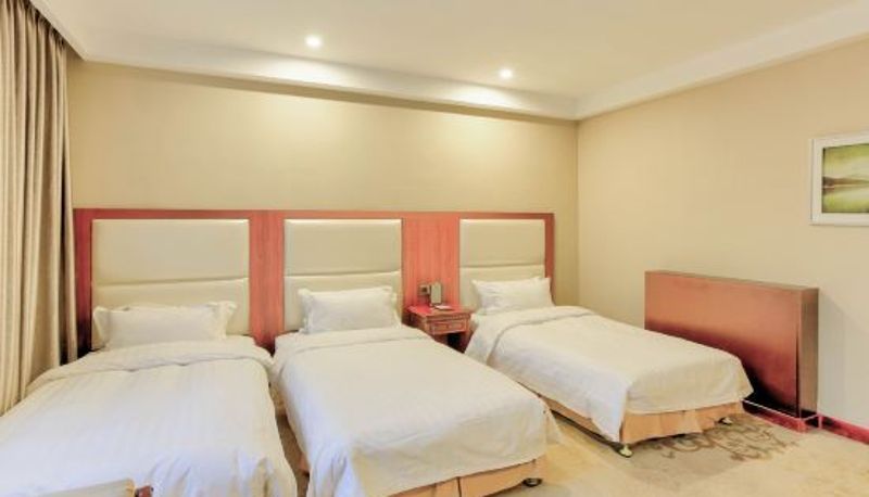 Dreibettzimmer - Luojing Hotel